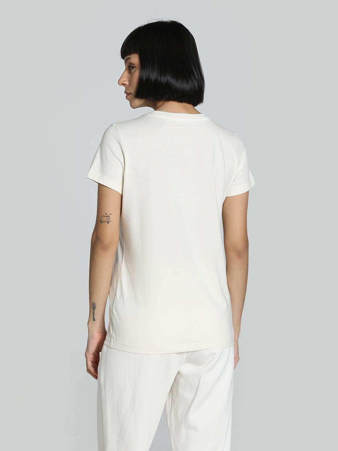 Womens White Casual Regular Fit Half Sleeves Tshirt