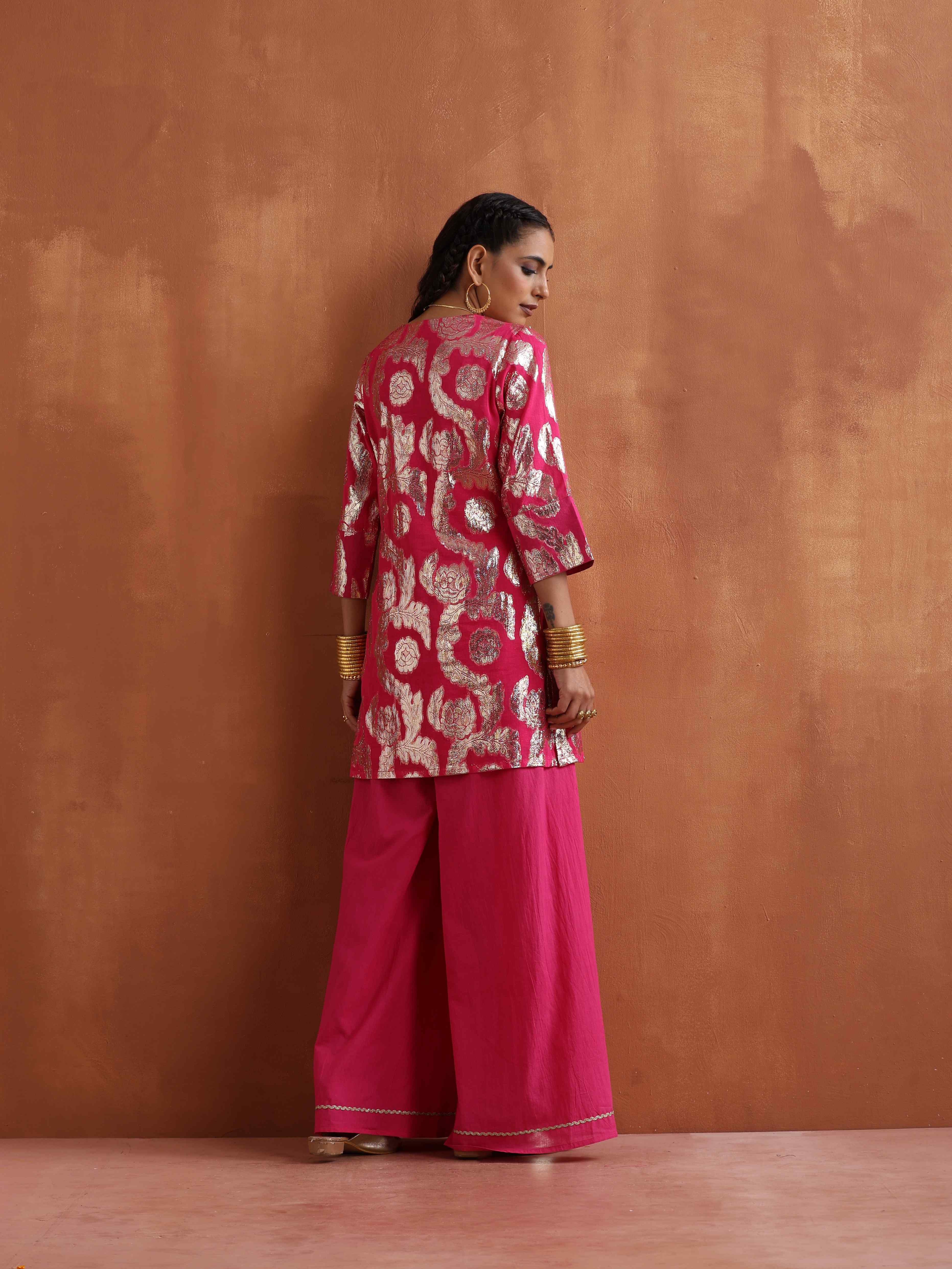 Women's Pink Festive Printed Kurta Set