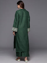 Women's Green Embroidered Long & Flared Sleeves Kurta With Tonal Bottom
