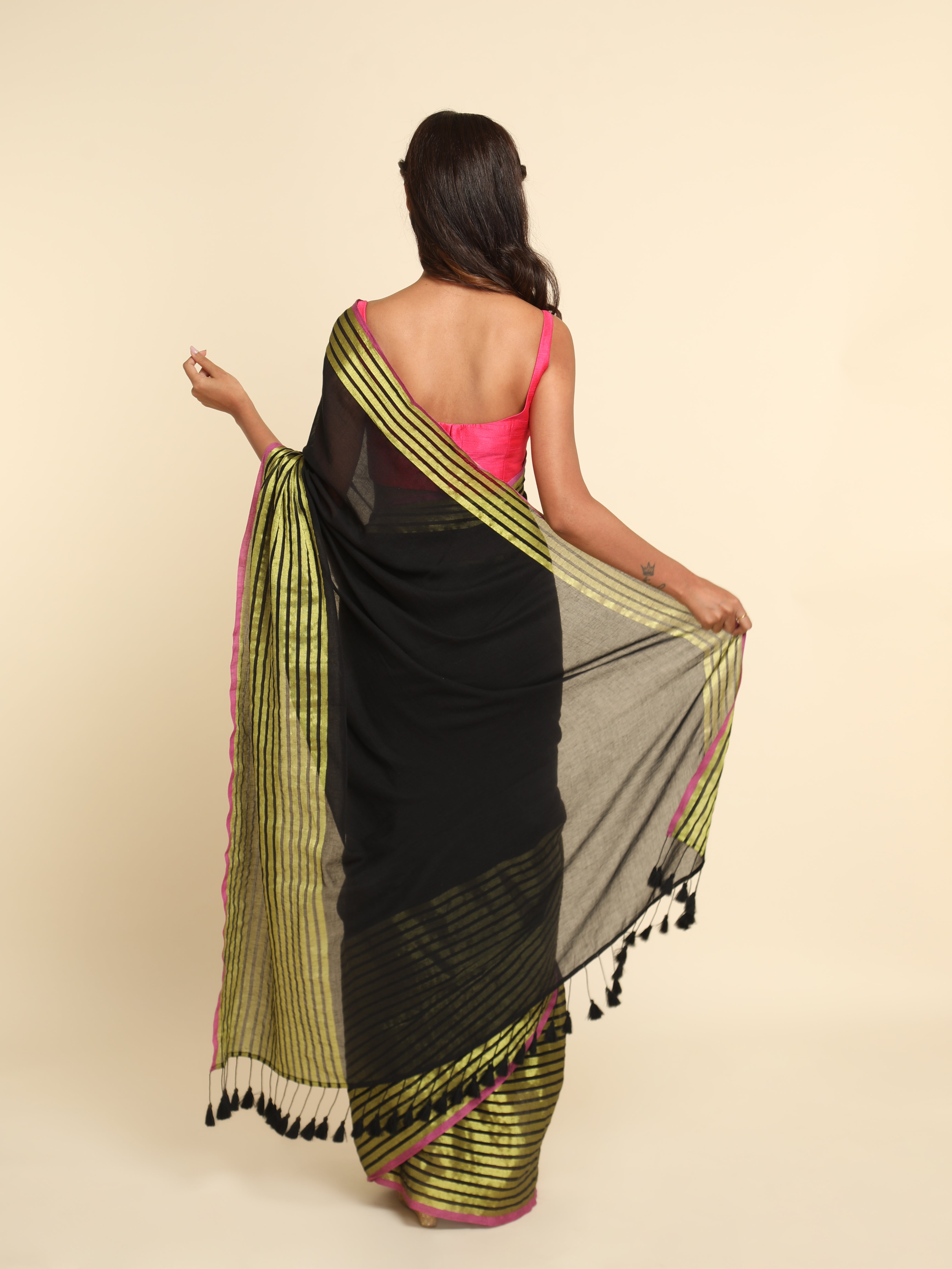 Women's Black Cotton Blend Saree