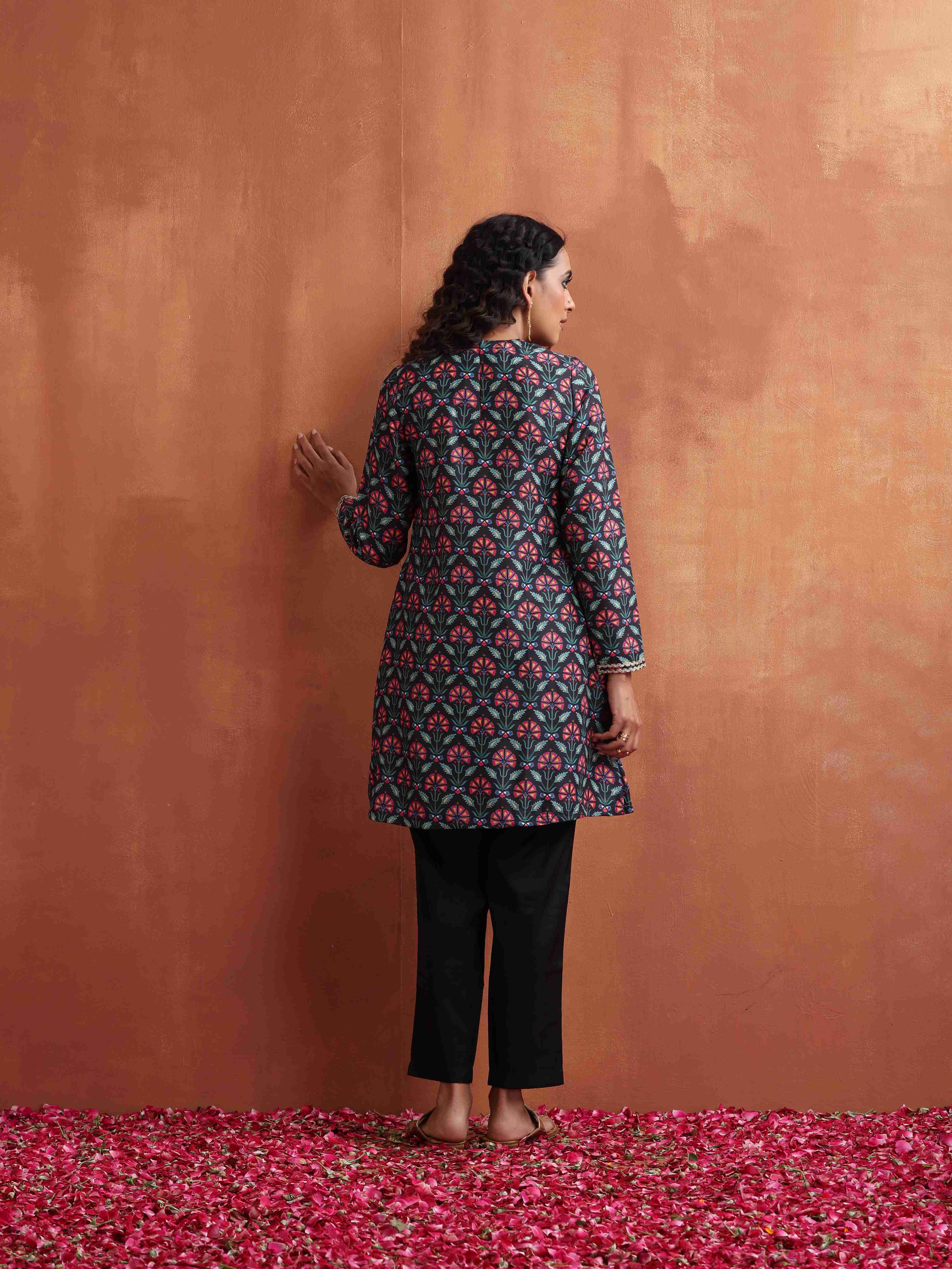 Women's Black Casual Printed Co-ords Set