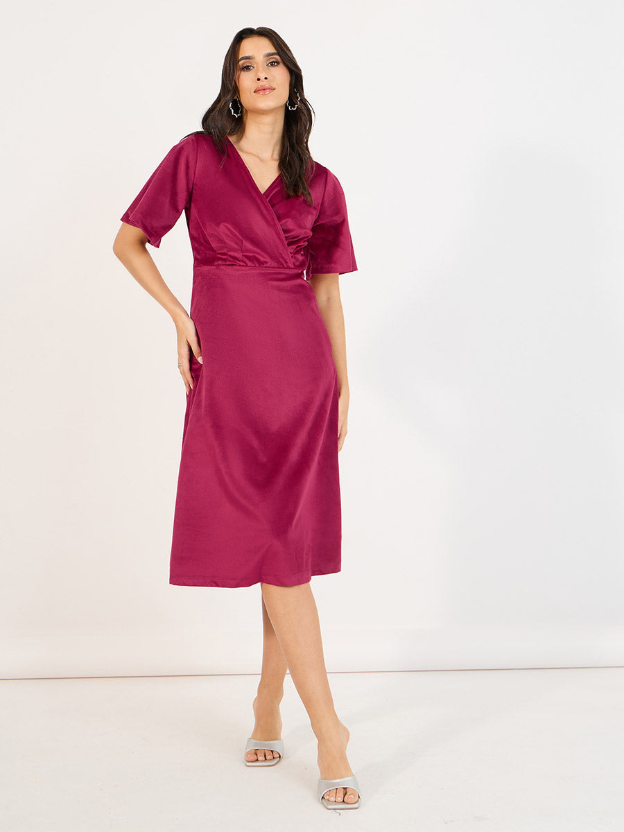 Women's Solid V-Neck 3/4th Sleeves A-Line Midi Dress