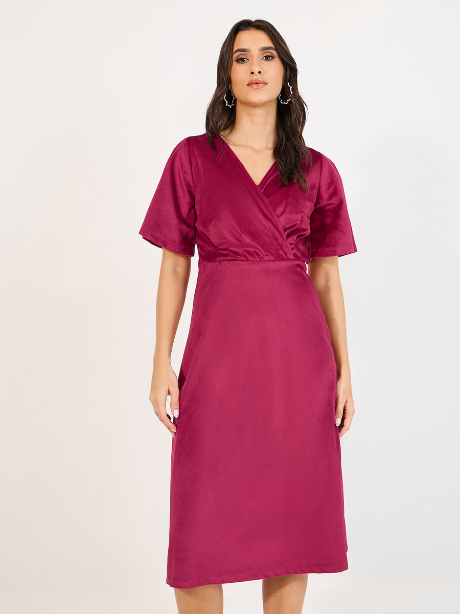 Women's Solid V-Neck 3/4th Sleeves A-Line Midi Dress