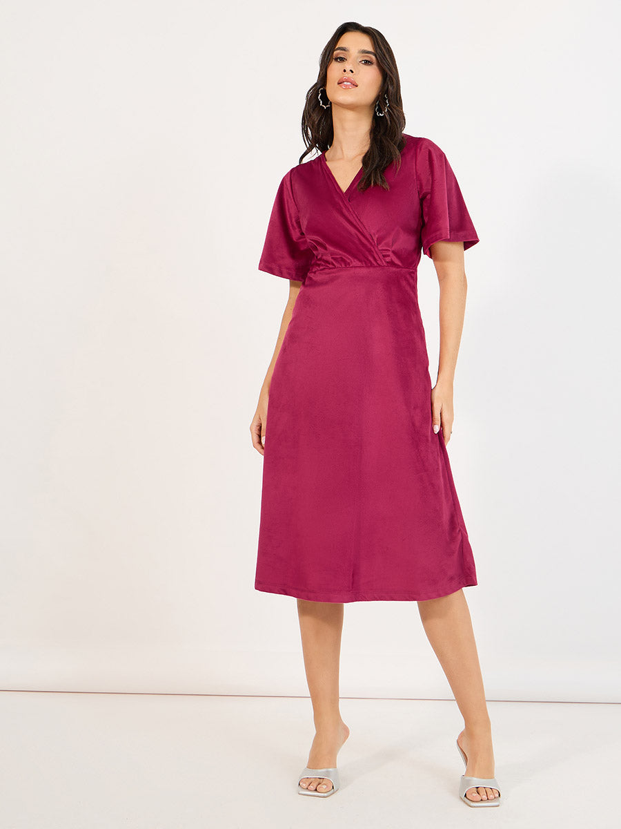 Women's Solid V-Neck 3/4th Sleeves A-Line Midi Dress