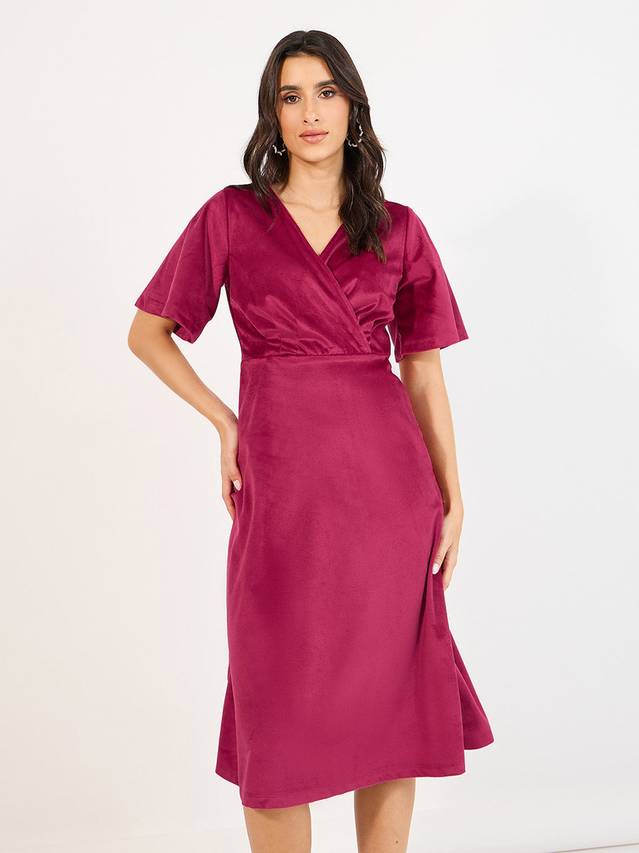 Women's Solid V-Neck 3/4th Sleeves A-Line Midi Dress