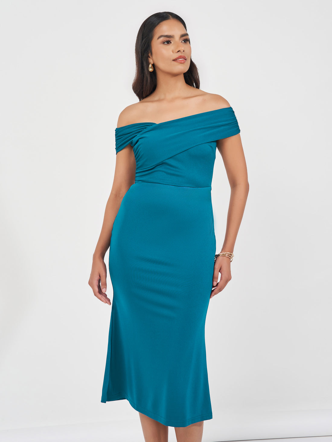 Women's Olive Solid Off Shoulder Mermaid Hem Maxi Dress