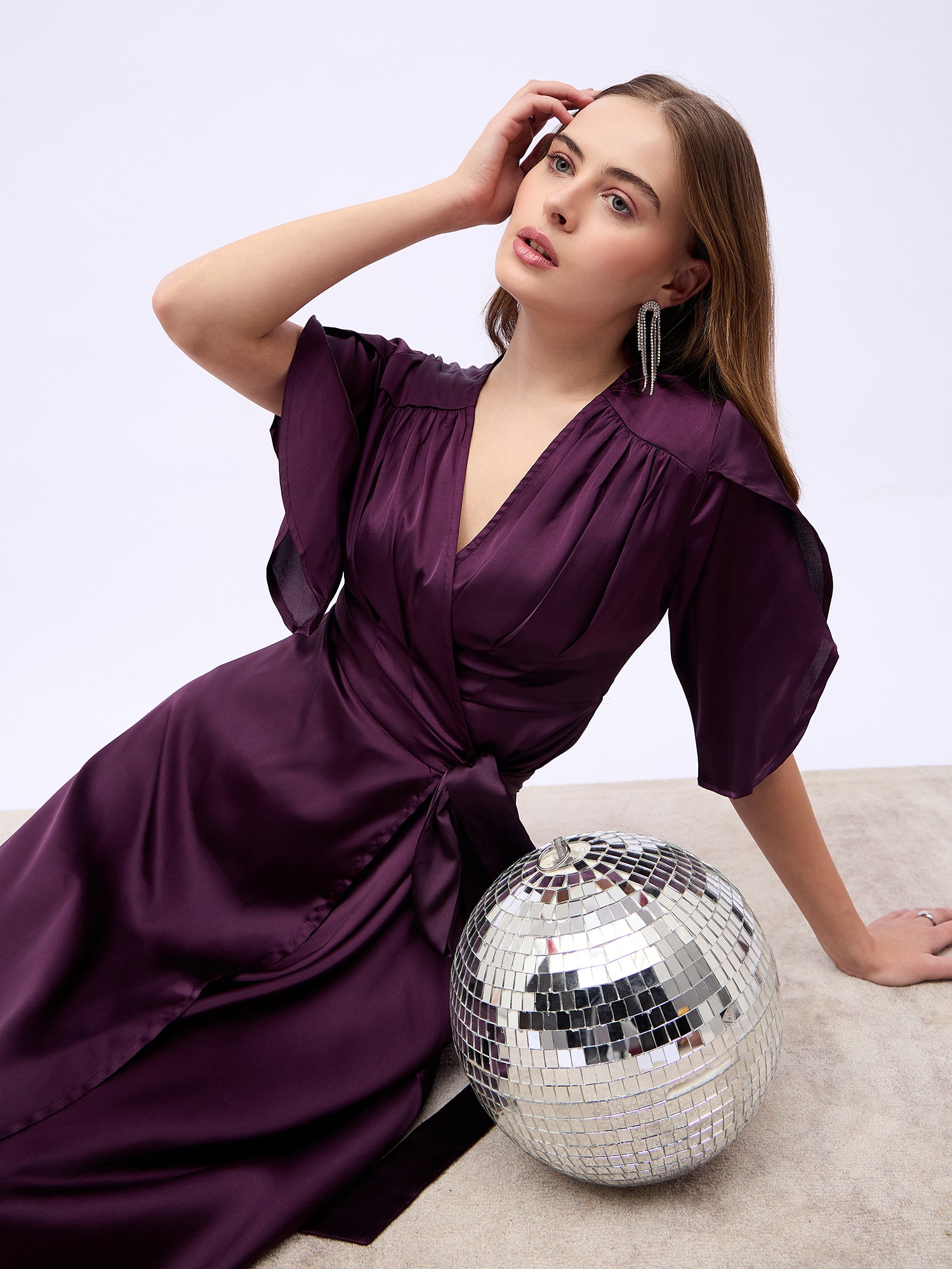 Women's Green V-Neck Wrap Midi Dress with Flared Sleeves