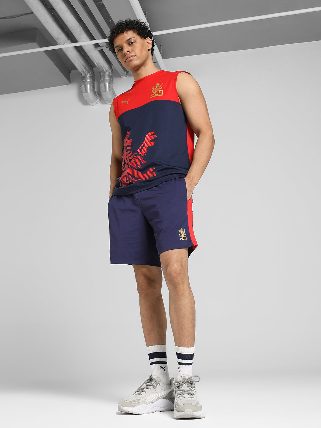 Mens Red Sports Regular Fit Sleeveless Tshirt