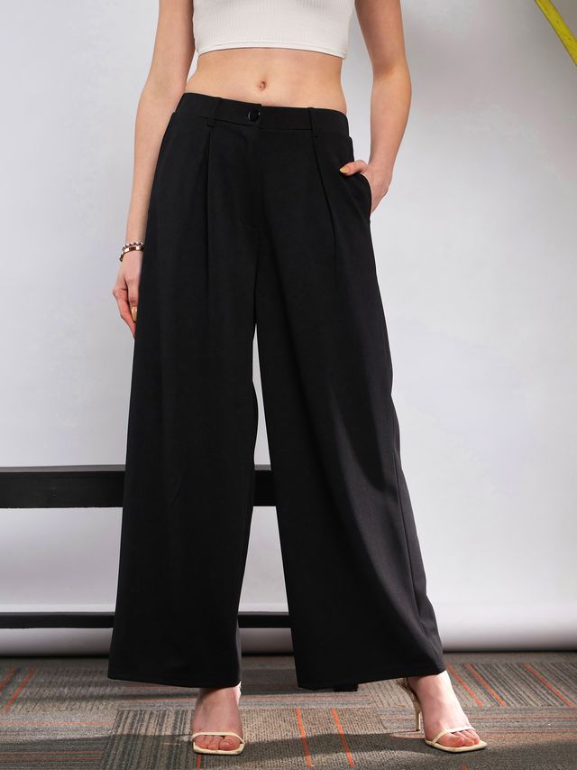 Women's Black Casual Solid Flared Fit Pants