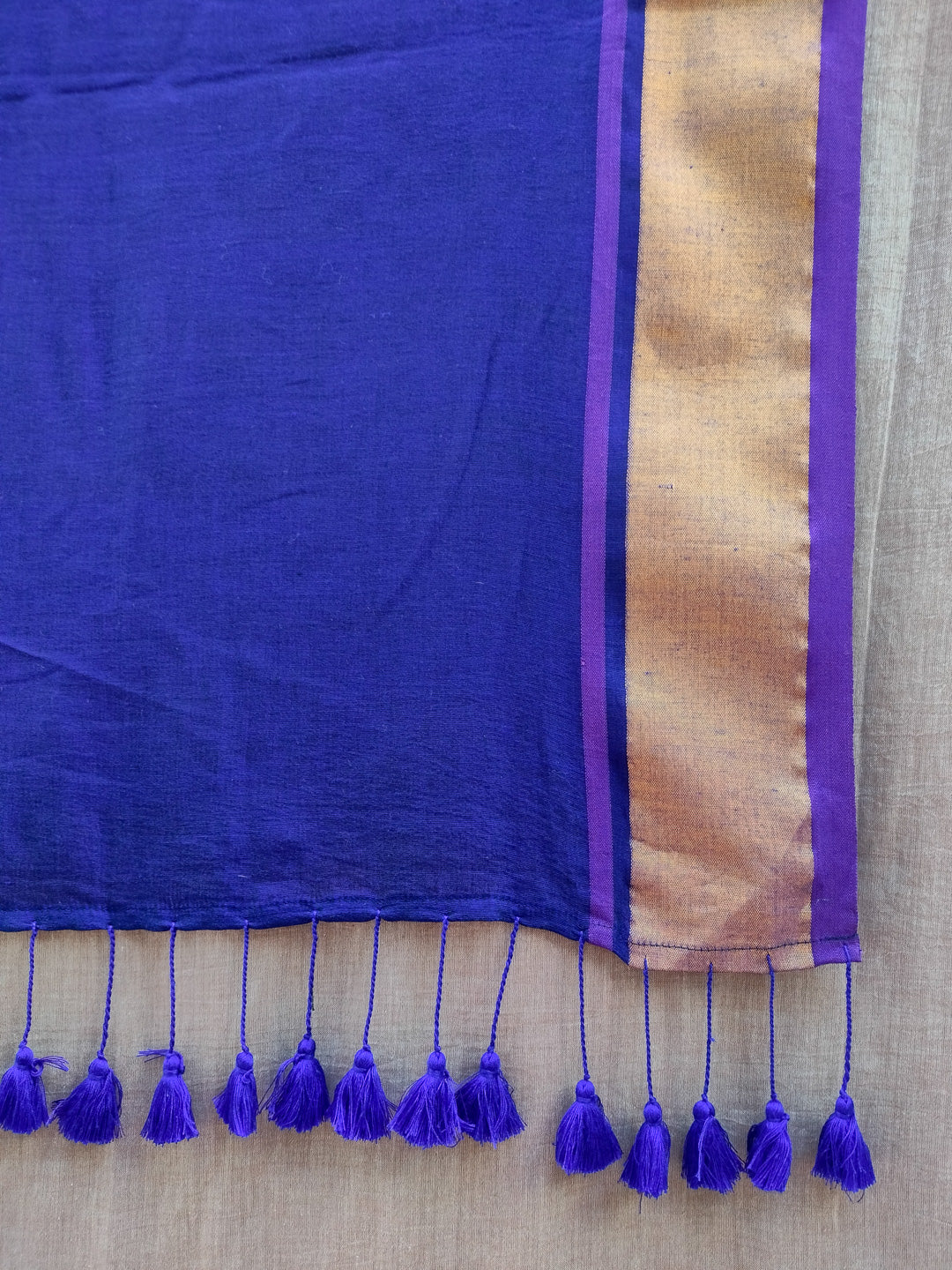 Women's Blue Cotton Blend Saree