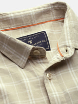 Men's Slim Fit Checkered Full Sleeves Spread Collar Casual Shirt