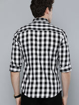Men's Slim Fit Checkered Full Sleeves Cutaway Collar Casual Shirt