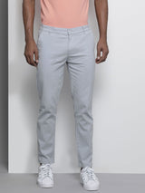 Men's Slim Fit Solid Mid Rise Chinos