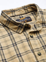 Men's Slim Fit Checkered Full Sleeves Spread Collar Casual Shirt