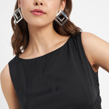 Women's Black Casual Regular Fit Solid Sleeveless Dress