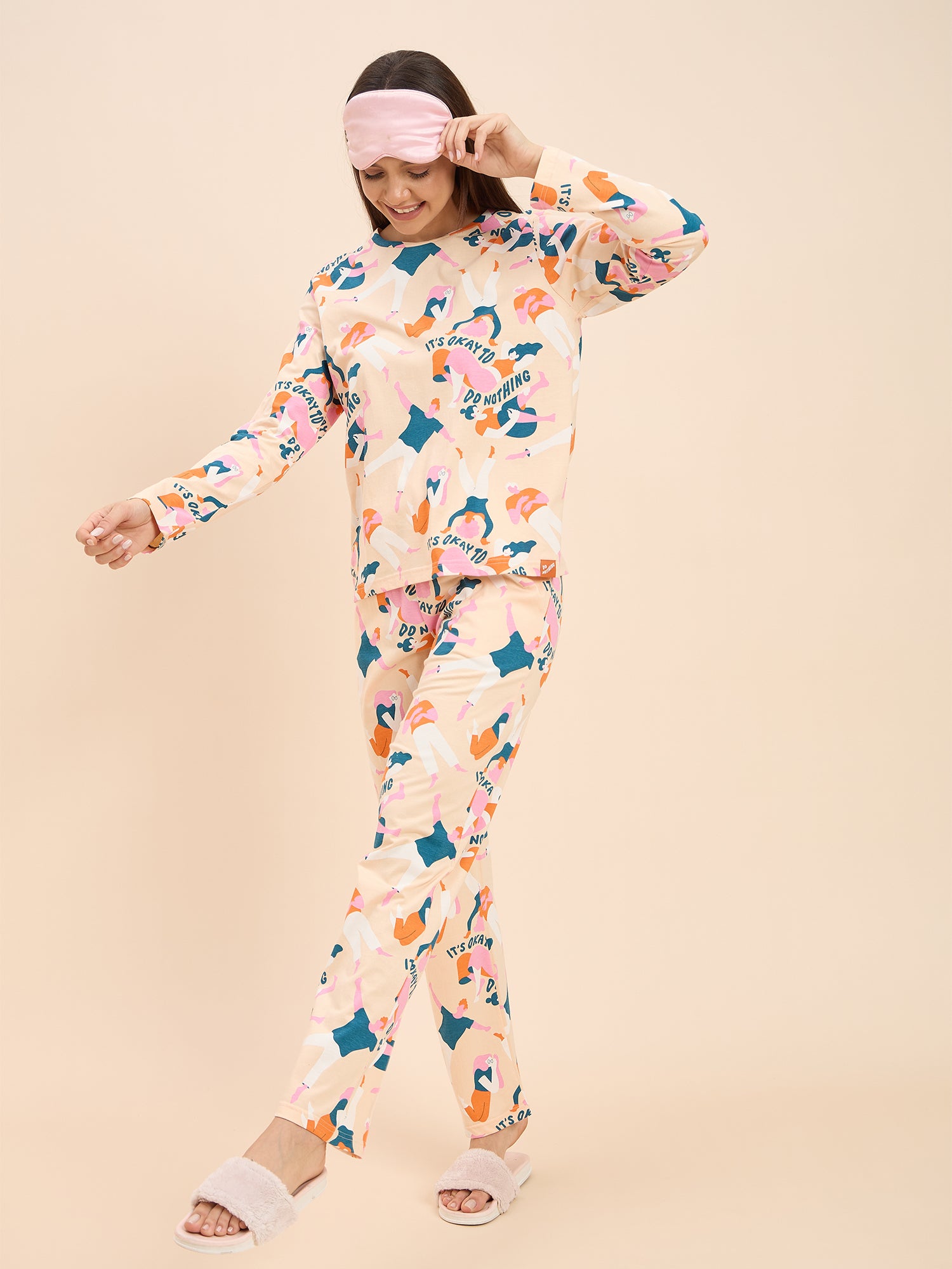 Women's Beige Everyday Regular Fit Printed Full Sleeves Night Suits