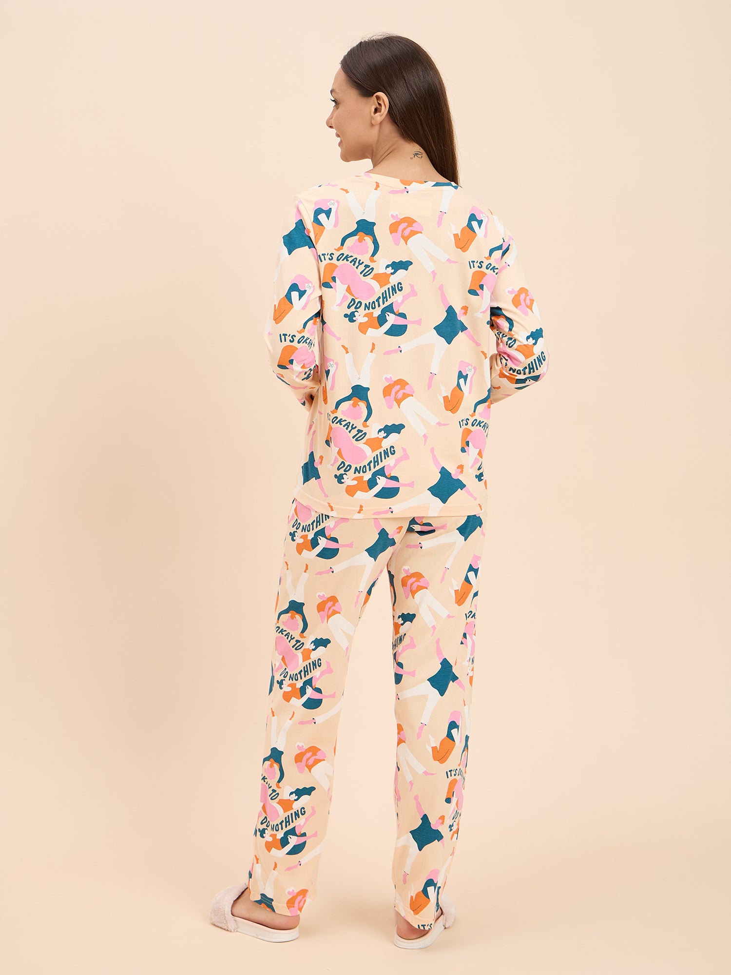 Women's Beige Everyday Regular Fit Printed Full Sleeves Night Suits