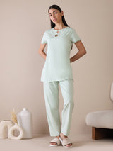 Women's Green Everyday Regular Fit Solid Half Sleeves Night Suits