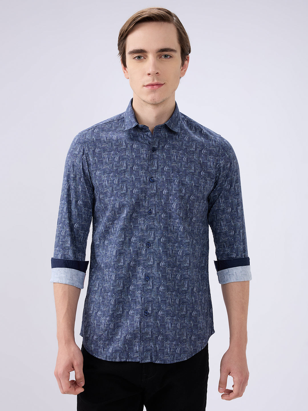 Men's Navy Blue Cotton Blended Printed Slim Fit Full Sleeves Casual Shirt