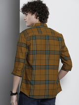 Men's Regular Fit Checkered Full Sleeves Cutaway Collar Casual Shirt