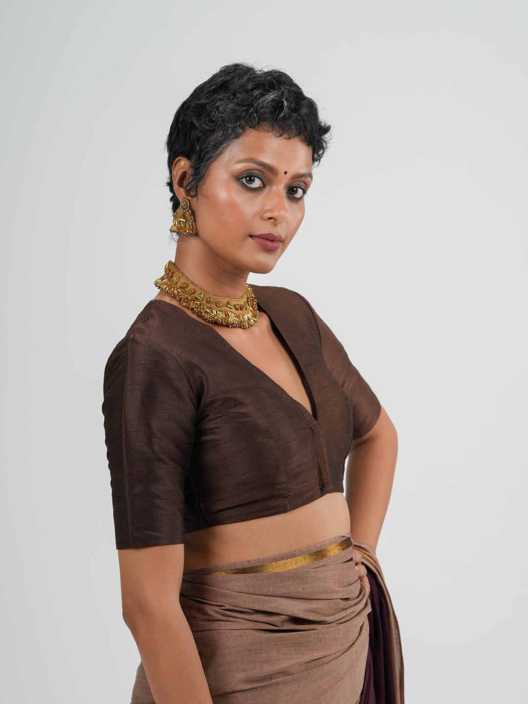 Women's Brown Cotton Acrylic Saree