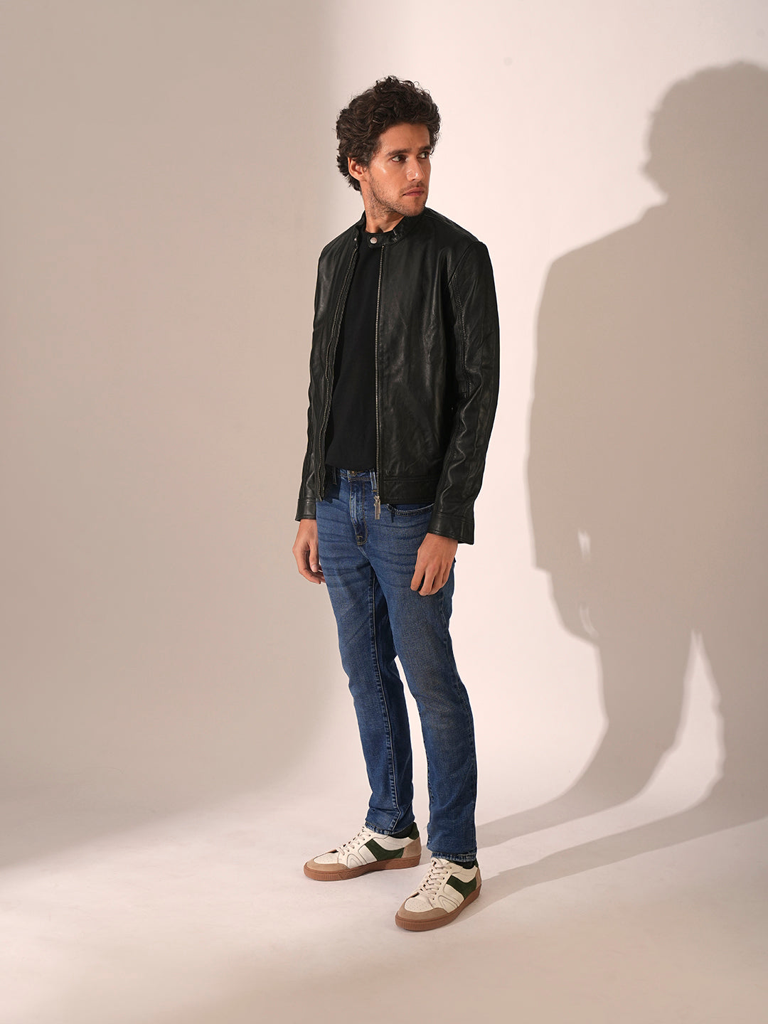 Men's Blue Casual Slim Fit Solid Jeans