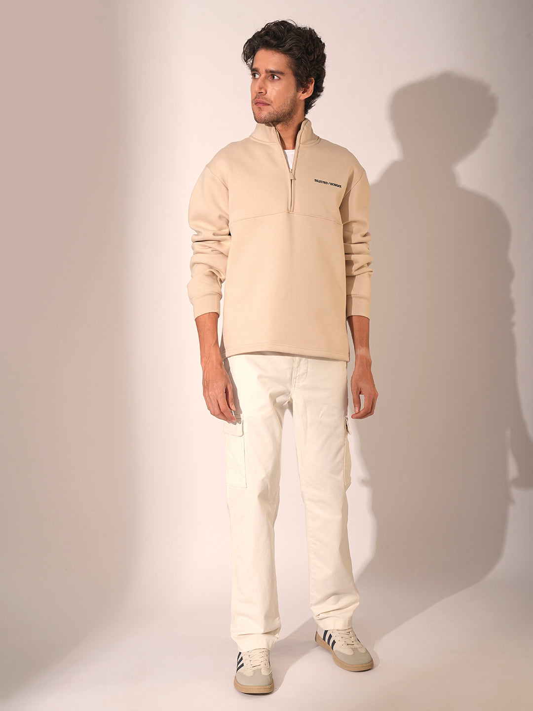 Men's White Casual Regular Fit Solid Trousers