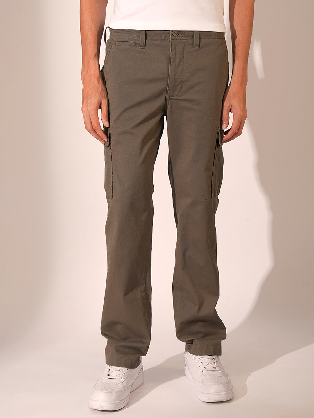 Men's Green Casual Regular Fit Solid Trousers