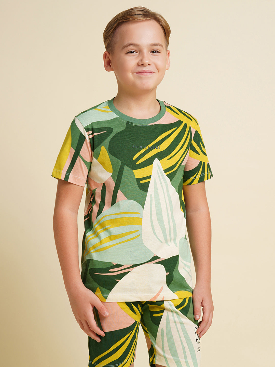 Boys Green Printed Regular Fit Casual Tshirt