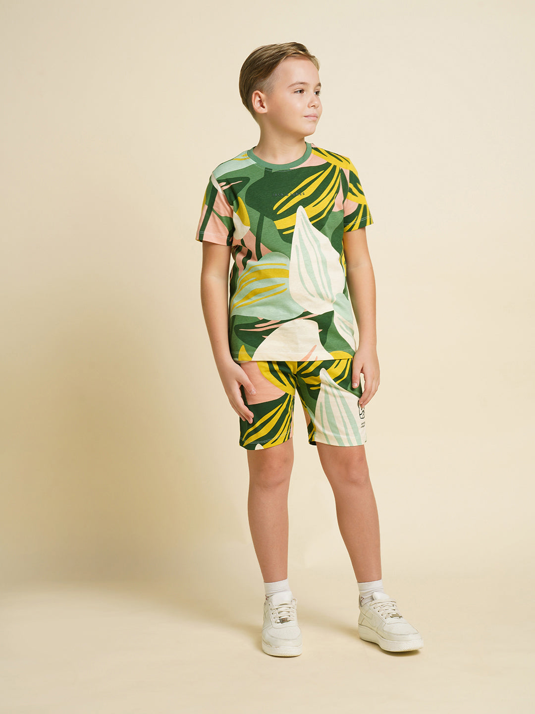 Boys Green Printed Regular Fit Casual Tshirt