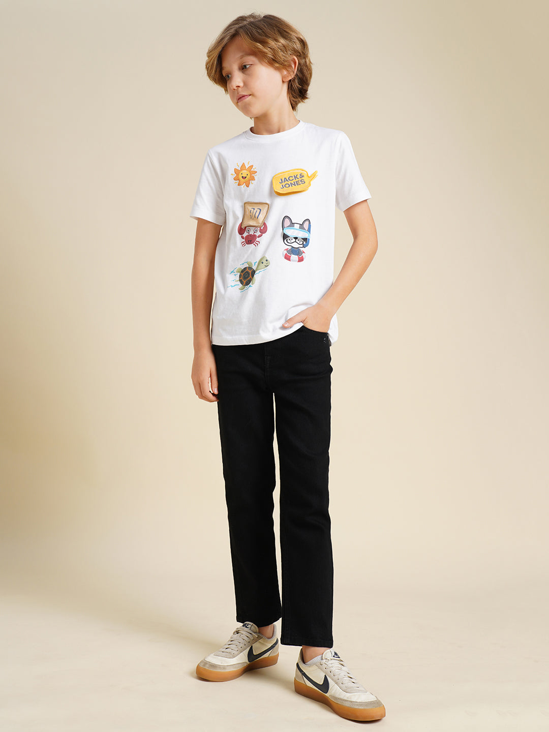 Boys White Printed Regular Fit Casual Tshirt