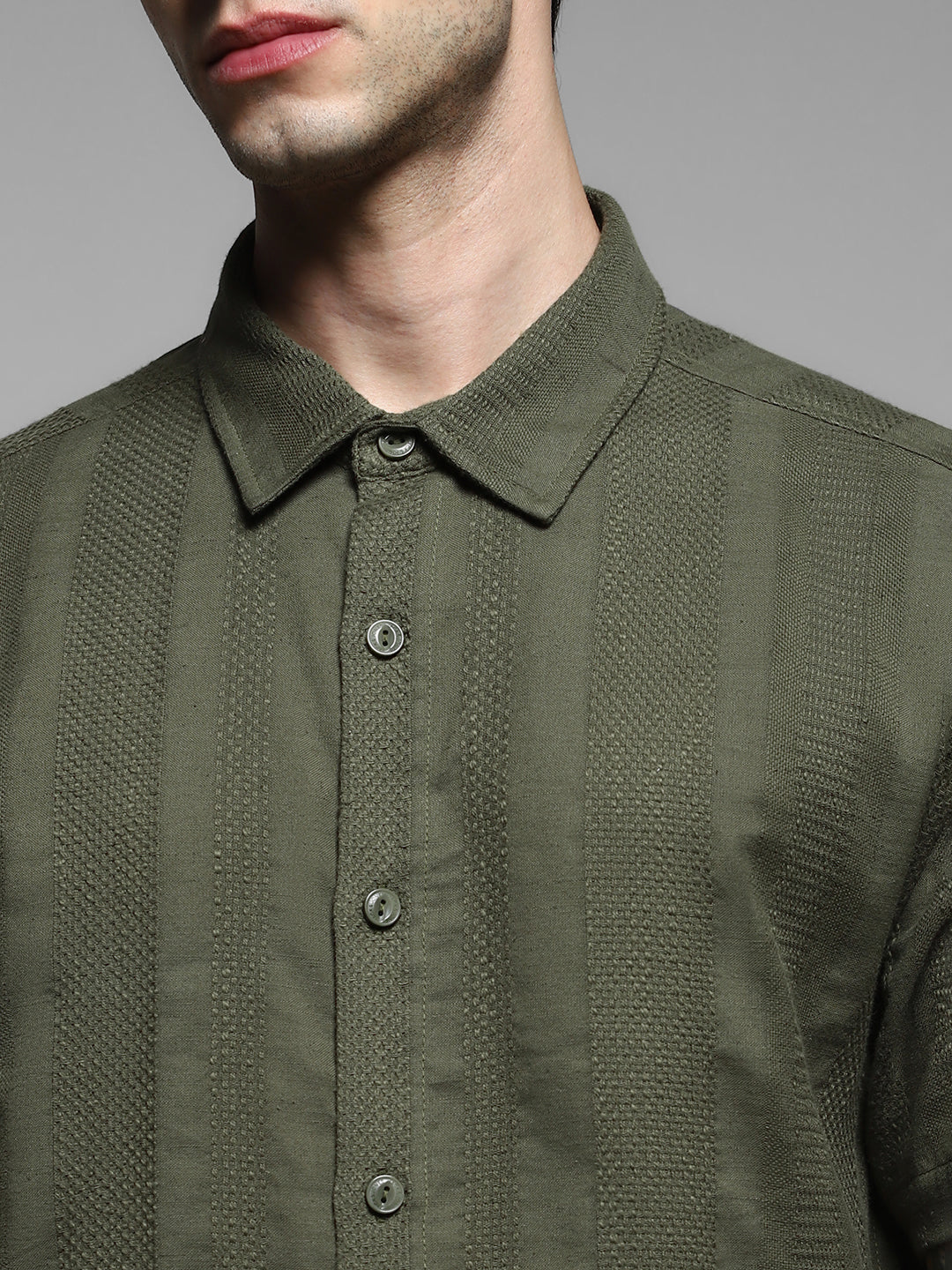 Men's Green Work Regular Fit Solid Half Sleeves Shirt