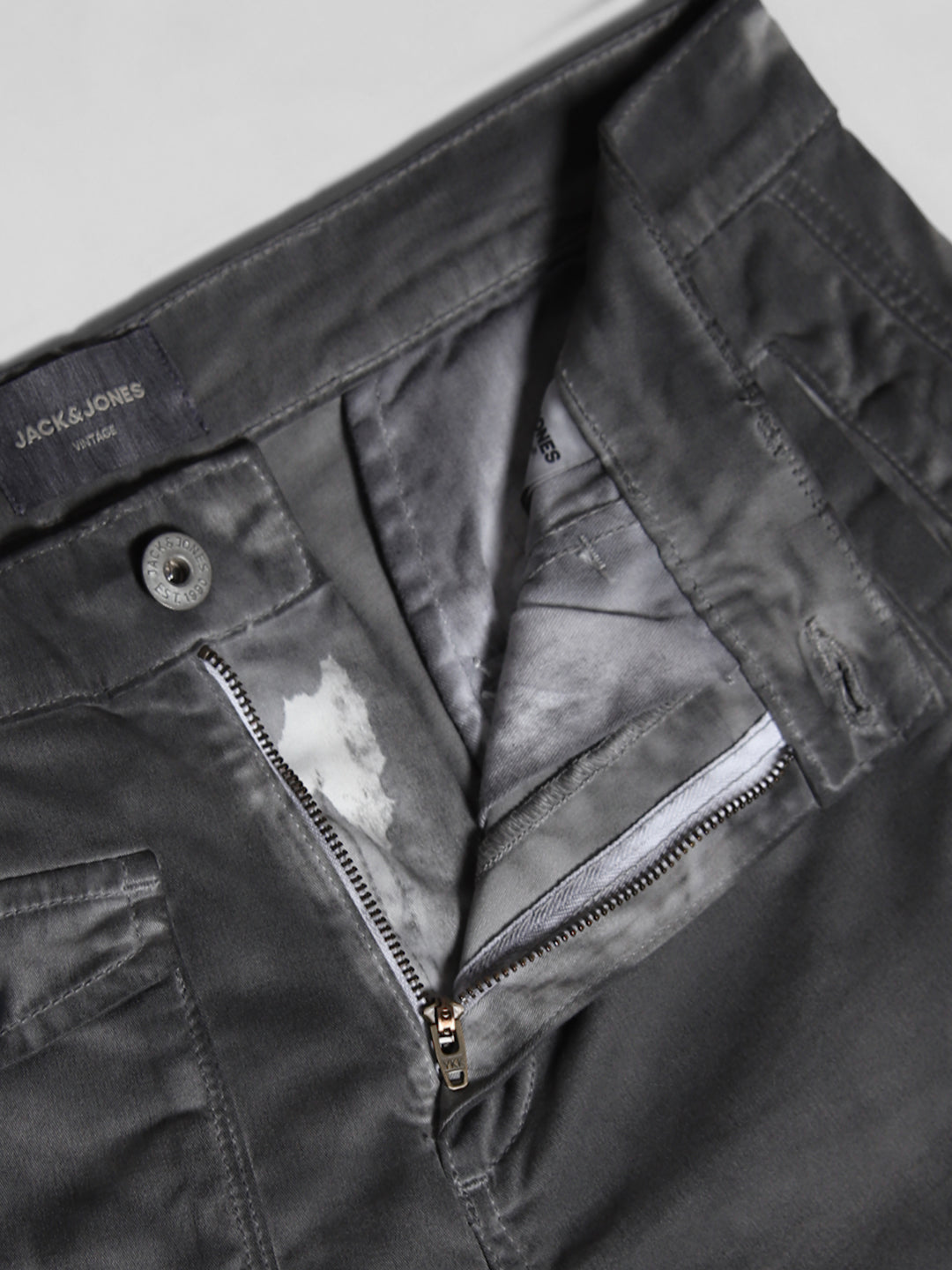 Men's Grey  Casual Regular Fit Solid  Cargo