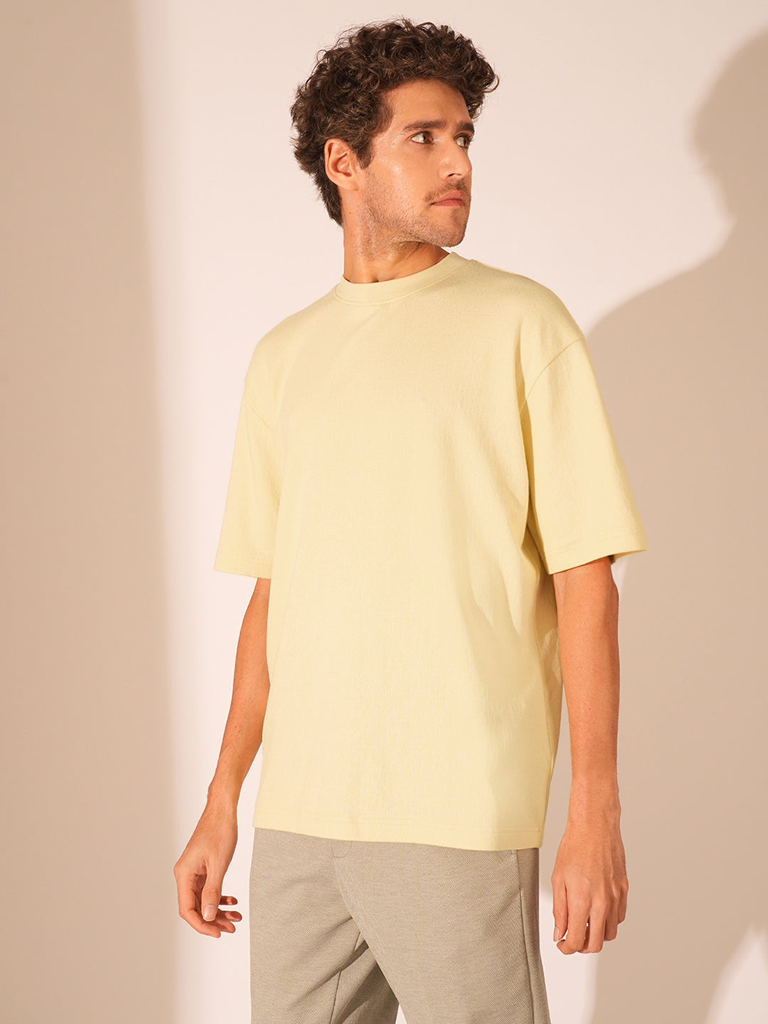 Men's Yellow Casual Regular Fit Solid Short Sleeve Tshirt