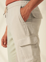 Men's Beige Casual Regular Fit Solid Trousers