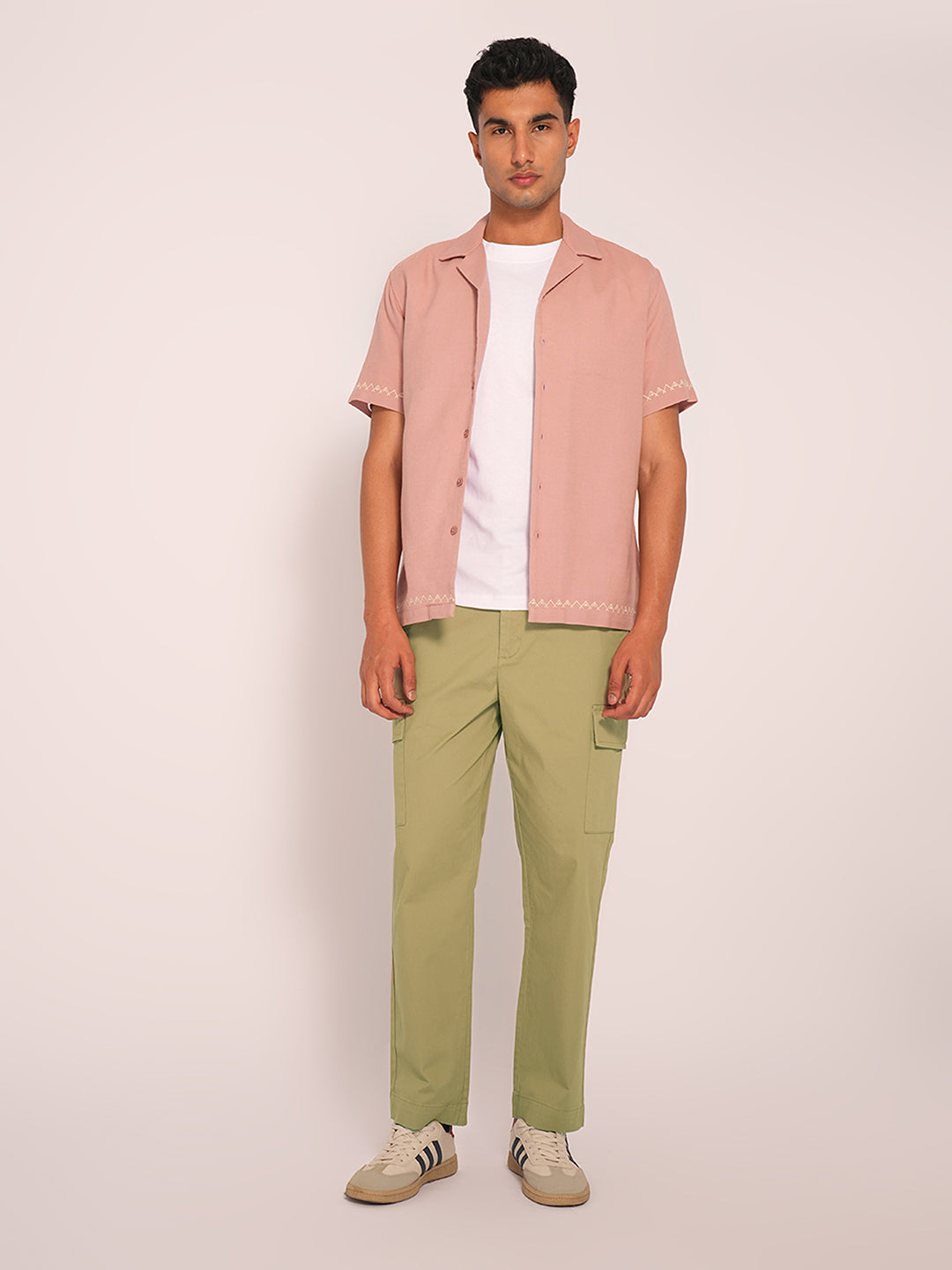 Men's Green Casual Regular Fit Solid Trousers