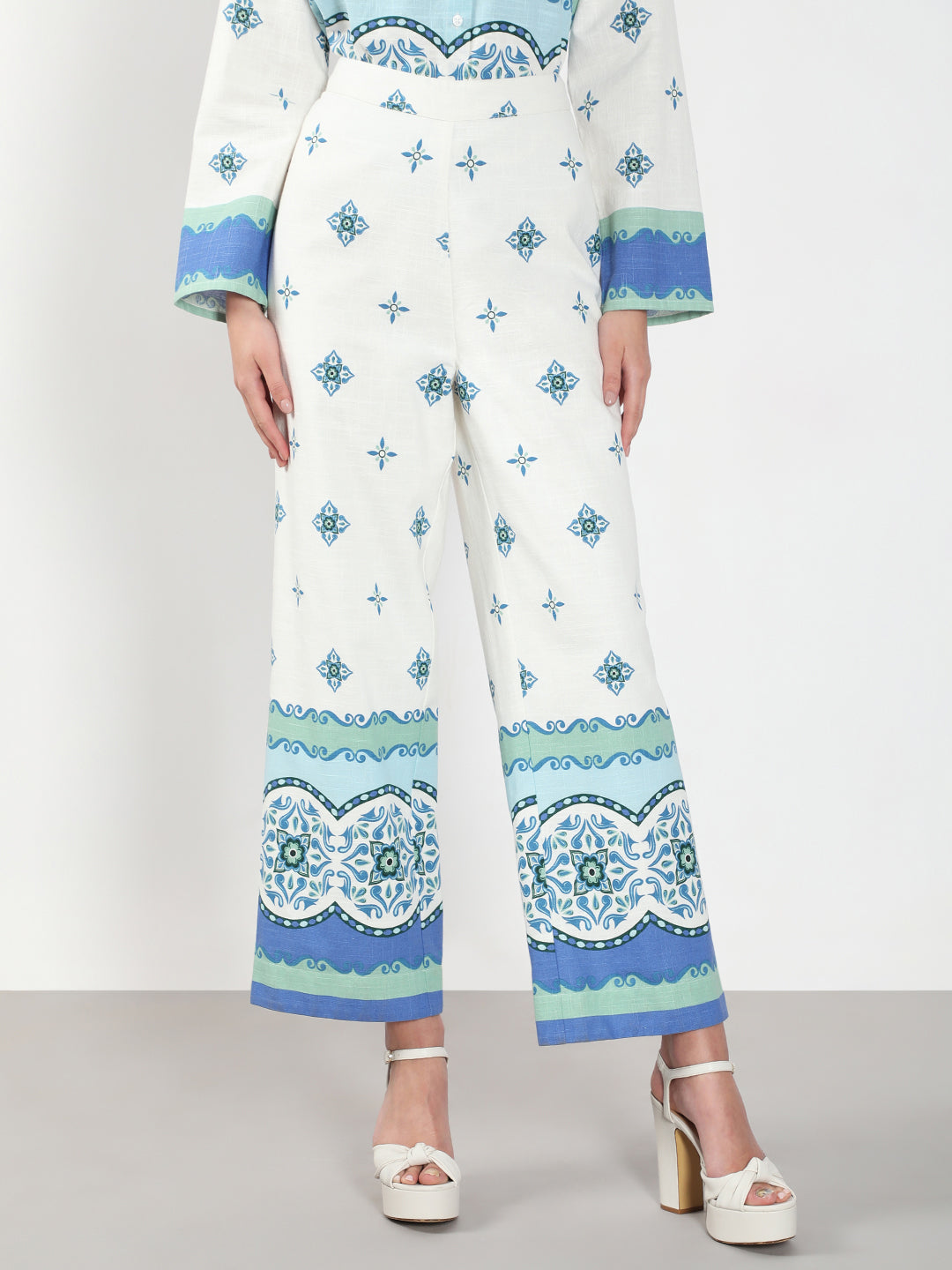 Women's White Casual Printed Straight Pant