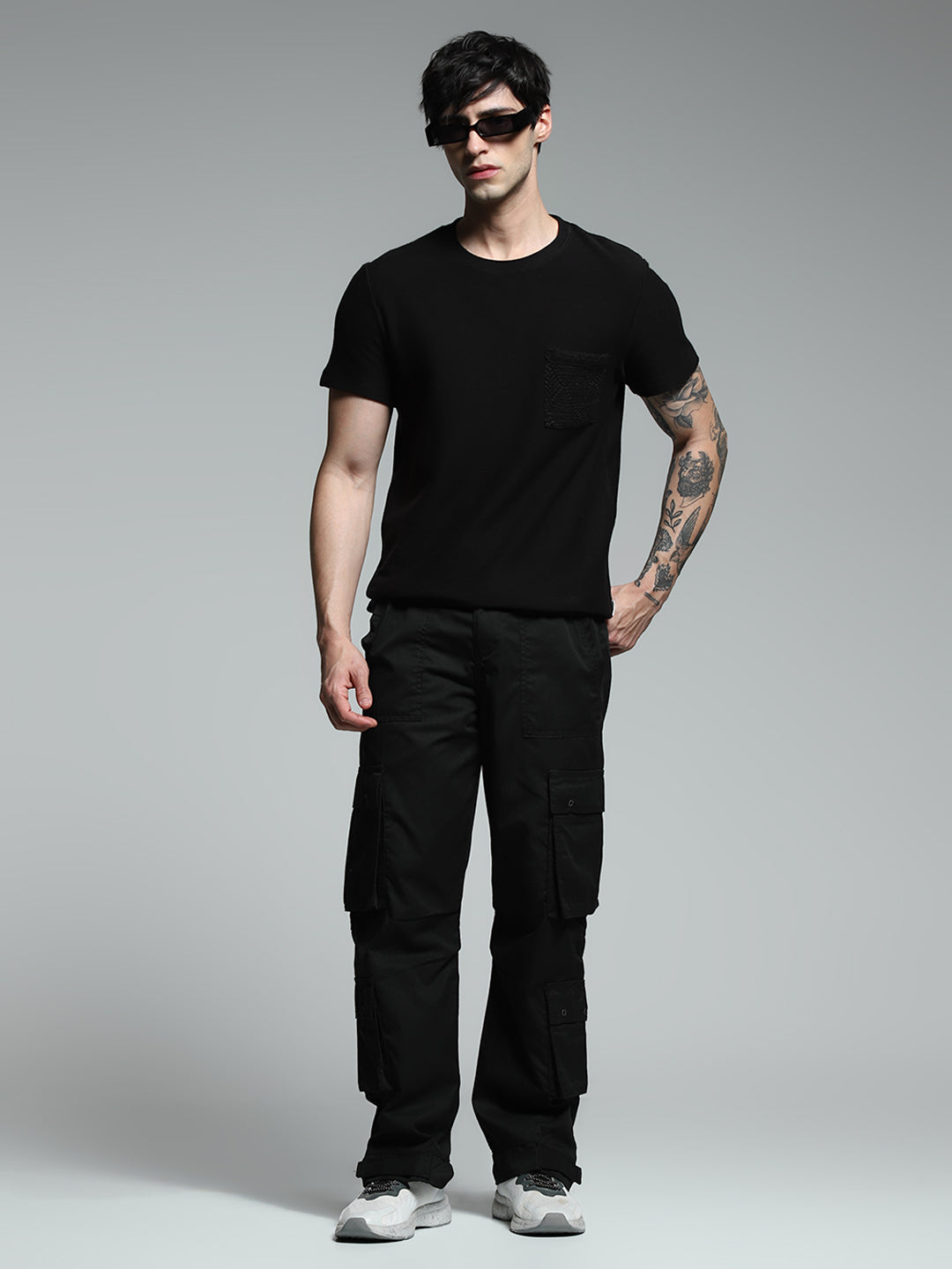 Men's Black Casual Regular Fit Solid  Cargo