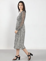Women's Black Casual Printed Straight Fit & Flared Dress