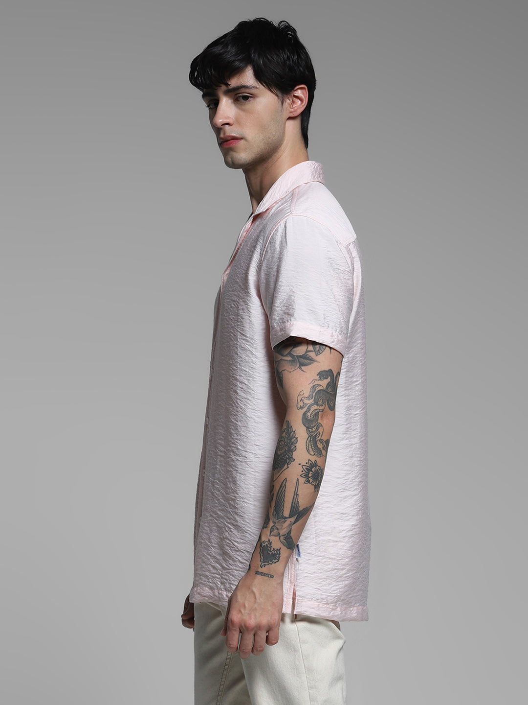 Men's Pink Work Regular Fit Solid Half Sleeves Shirt