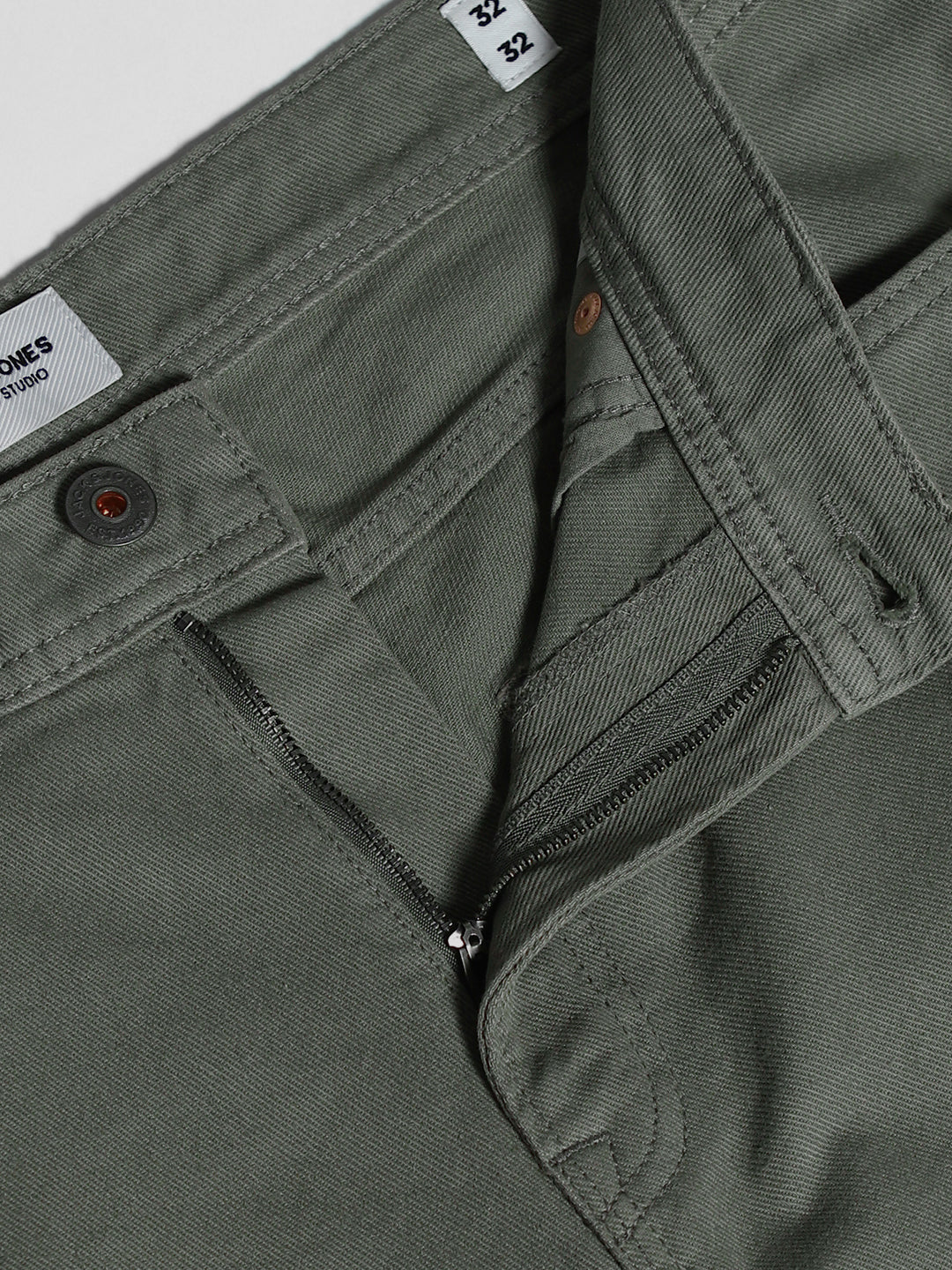 Men's Green Work Regular Fit Solid  Chinos