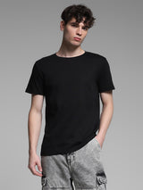 Men's Black Casual Regular Fit Solid Half Sleeves Tshirt