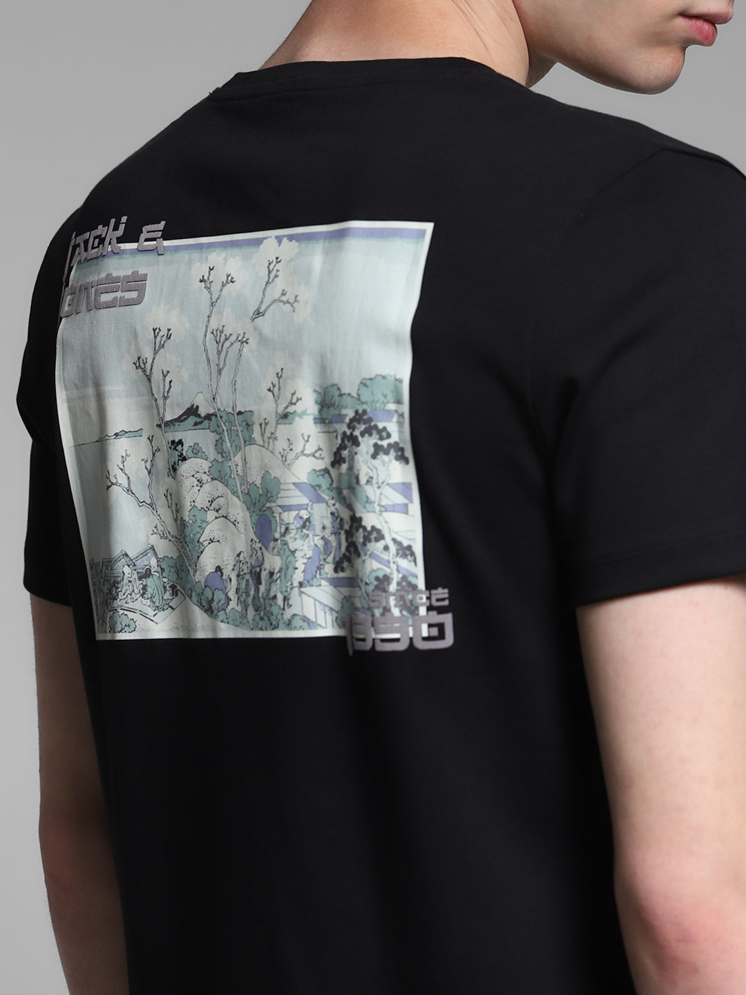 Men's Black Casual Regular Fit Solid Half Sleeves Tshirt