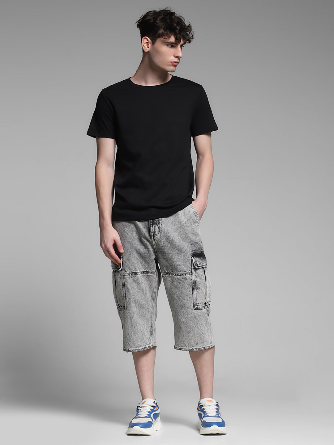 Men's Black Casual Regular Fit Solid Half Sleeves Tshirt