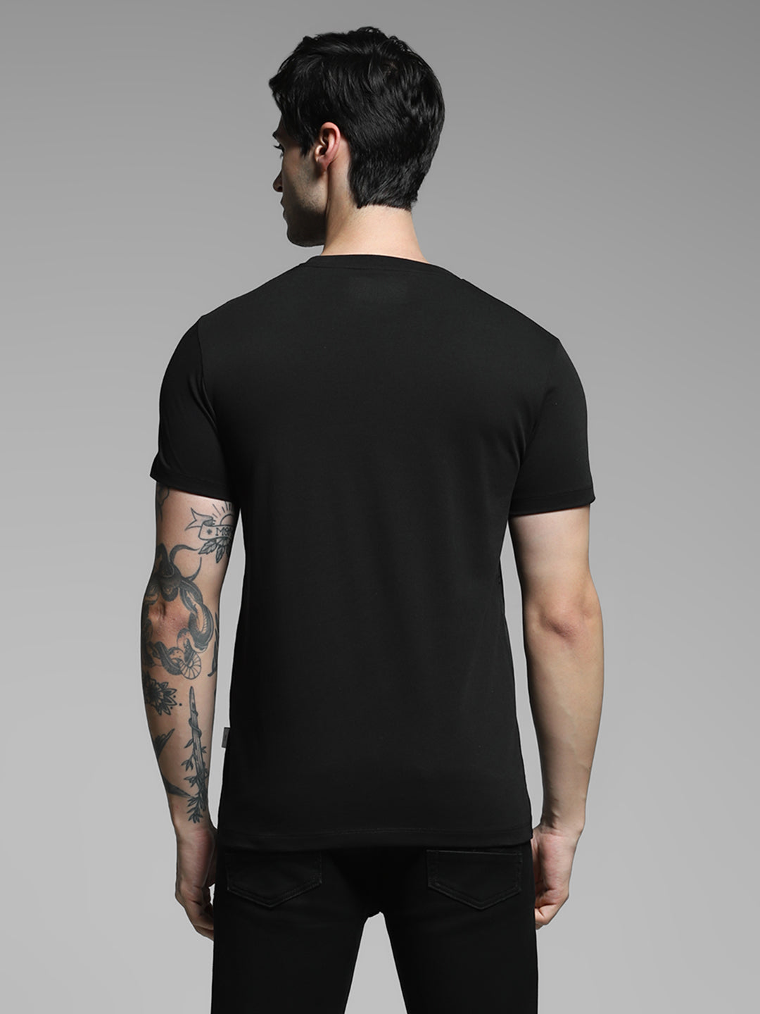 Men's Black Casual Slim Fit Solid  Tshirt