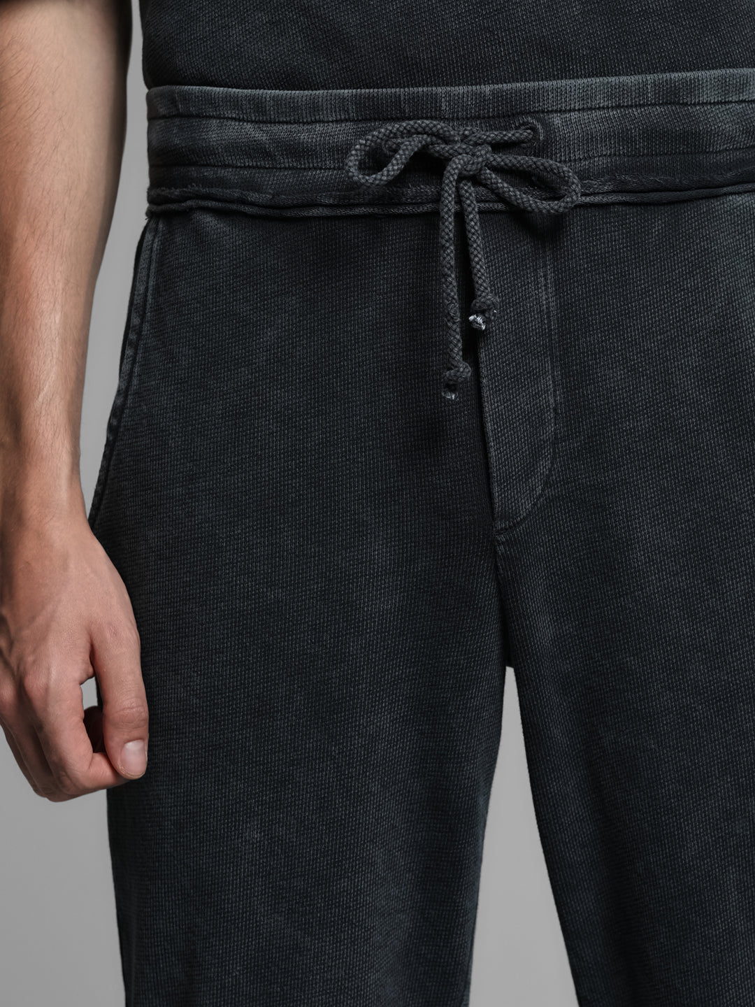 Men's Black Casual Regular Fit Solid  Track Pant