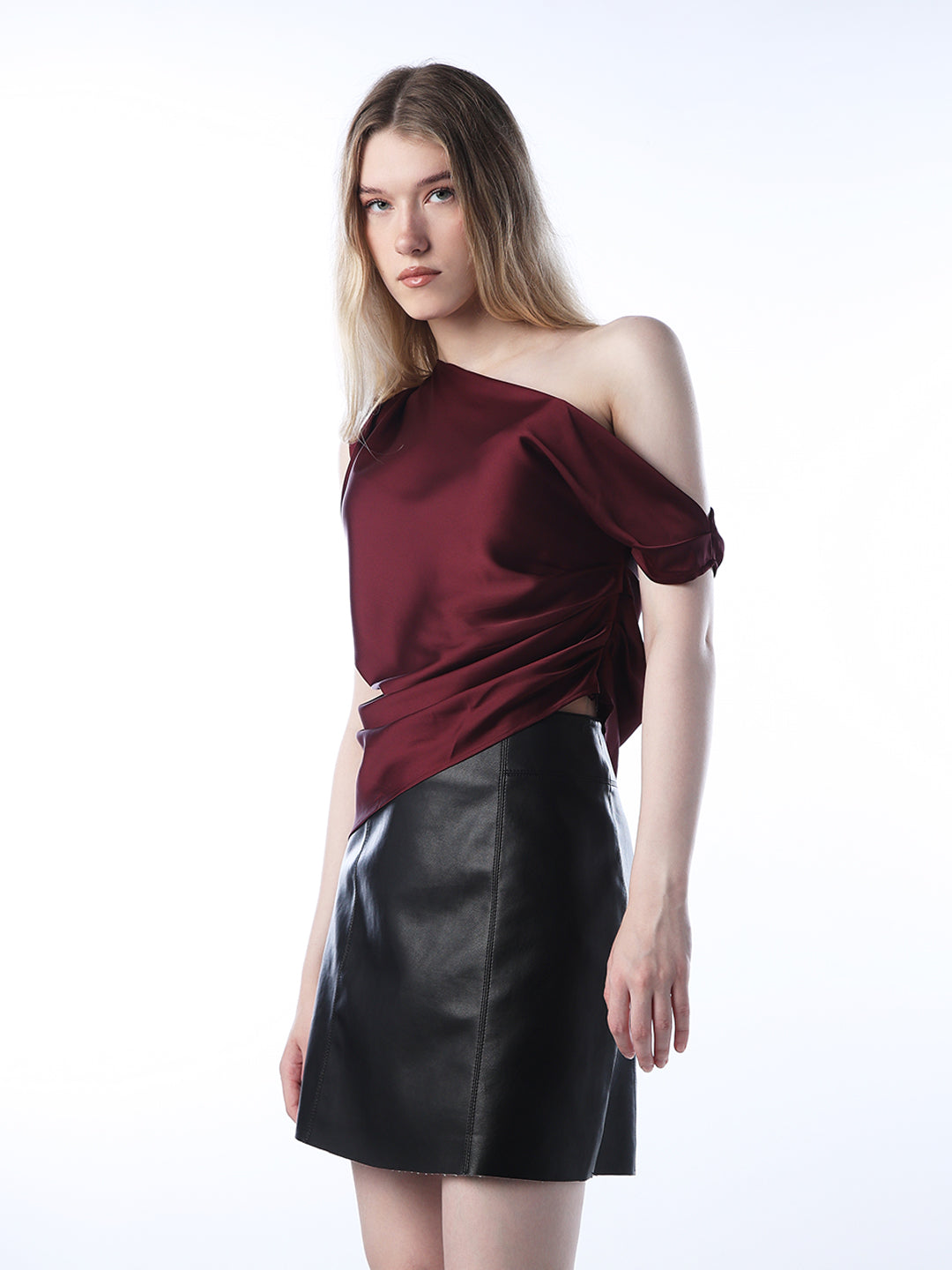 Women's Maroon Casual Solid Sleeveless Top
