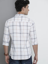 Men's Slim Fit Checkered Full Sleeves Spread Collar Casual Shirt