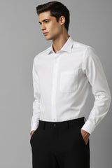Men's White Formal Solid Regular Fit Full Sleeves Shirt