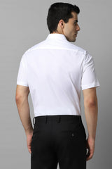 Men's White Formal Solid Regular Fit Half Sleeves Shirt